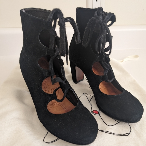 Chie Mihara Shoes - Chie Mihara Black Suede Ankle Booties Sz 8.5